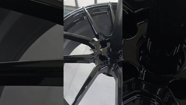 Перекрасили новые кованные диски. В цвет " Темный Тита? смотреть онлайн