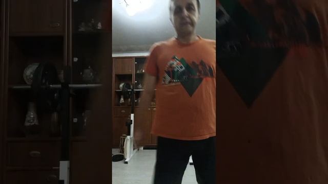 Присед со штангой 75 кг 50 раз. 28 октября 2023 смотреть онлайн