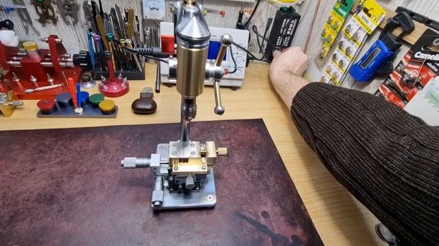 Мини сверлильный станок часовщика. смотреть онлайн