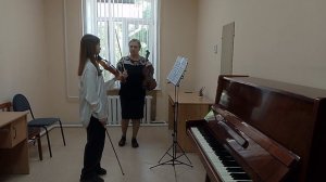 Открытый урок по УП «Специальность (скрипка)» на тему «Работа над гаммой и этюдами в классе скрипки»