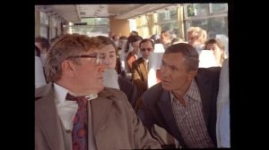 Как насчёт мозгов? Фрагмент из фильма "Нейлон 100%" 1973 г.