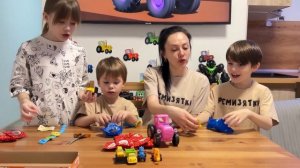 Распаковка сладких боксов sweet box - Синий Трактор