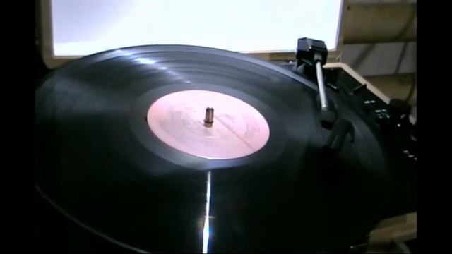 Вечернее прослушивание винила смотреть онлайн