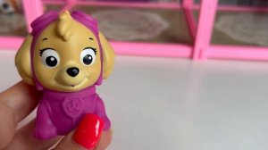 Щенячий патруль и куклы Лол. Изучаем мебель