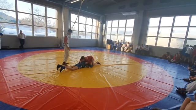 42 кг. Яковенко Евгений. Краевой турнир по борьбе самбо смотреть онлайн