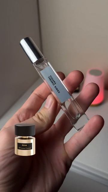 Фруктовый и сочный запах от (Tiziana terenzi kirke) смотреть онлайн