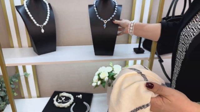 ЧЕРНАЯ Сумка - НЕОБХОДИМАЯ Вещь в Гардеробе Каждой Дев смотреть онлайн