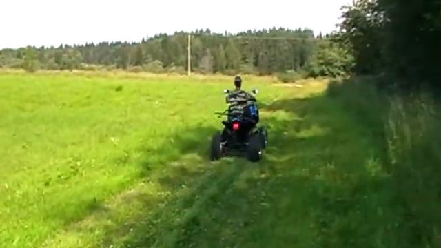 Квадроцикл шоссейный электрический и природа