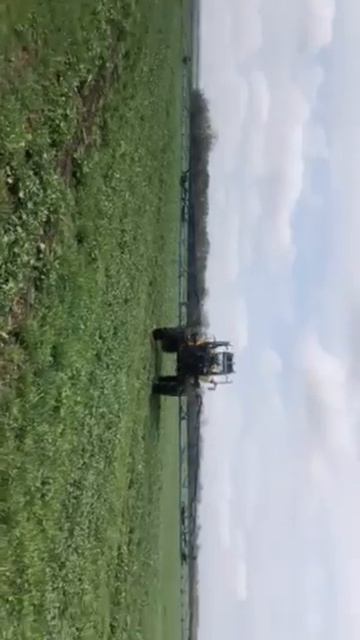 Продам самоходный опрыскиватель.0978360878 смотреть онлайн