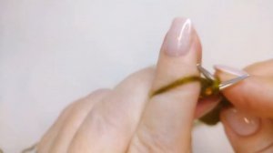 Вязание вертикальной петли для пуговицы на резинке 1х1