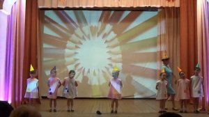 Танец Коробка с карандашами. Колчеданский ДК