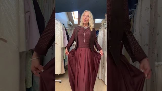 КРАСНЫЙ- ПРЕКРАСНЫЙ. УКРАШАЕМ СЕБЯ. ПЛАТЬЯ. ШЕЛК. КРАСО смотреть онлайн