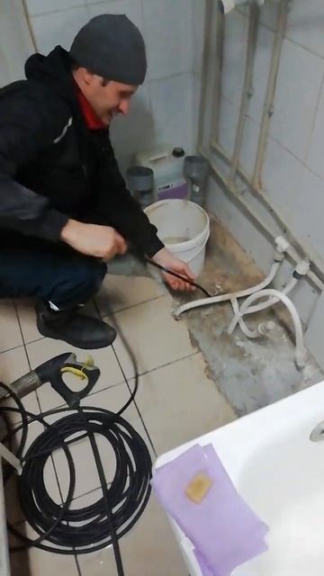 Прочистка канализации гидродинамическим способом Го? смотреть онлайн