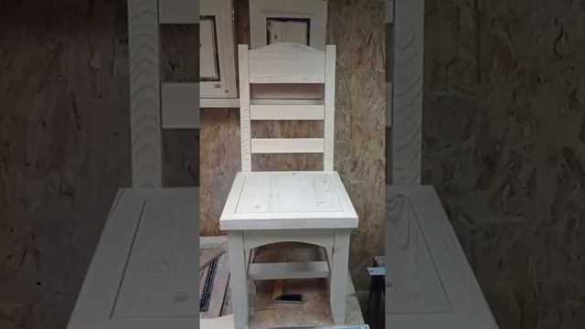 Стулья и табуреты _анонс смотреть онлайн