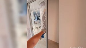 Зеркальная раздвижная перегородка для гардеробной с пескоструйным рисунком (ромбы)