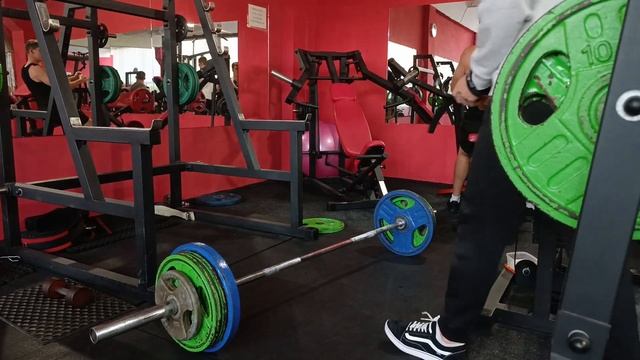 как накачать большую жопу | тренировка бицепса бедра | смотреть онлайн