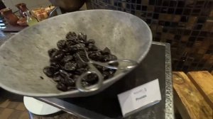 Завтрак в Bahi Ajman Palace Hotel