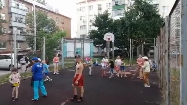 Дворовый тренер. Ул. Белгородского Полка,24. Лето 2021 год
