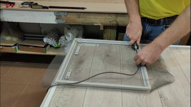 Сборка внутренней вставной москитной сетки смотреть онлайн