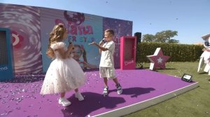 Диана и Рома Песня Дианы и Ромы С днем рождения (Официальное музыкальное видео)