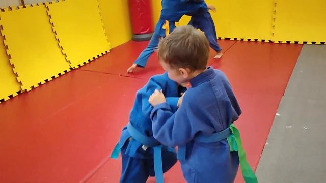 Оторви хвост  стойка смотреть онлайн