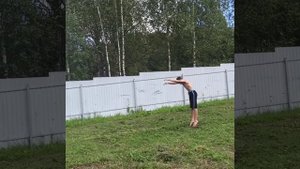Двойное сальто вперёд на траве 🤯🤯🤯
