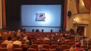 Буквально через несколько минут в Донецком театре начнется премьера!