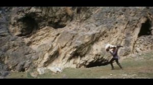 Поединок  -  из фильма Непобедимый