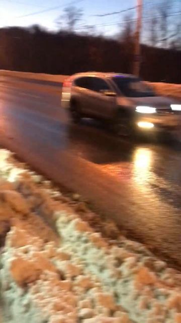 #Chisinau #Russo ЧИСТЯТ ТРОТУАР ОТ СНЕГА 11.01.2024 смотреть онлайн