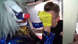 КЛОУН ЗАПЕР ВЛАДА А4 В НЕПРОБИВАЕМЫЙ ЯЩИК | САМЫЕ СМЕШН