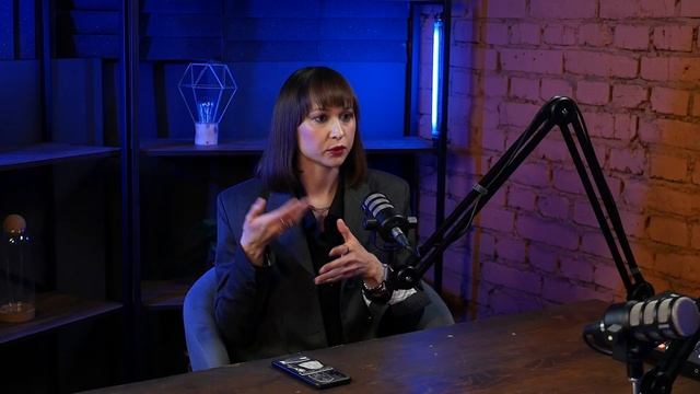 Россия vs Европа: где купить стильные образы 2025? DESLAB — э