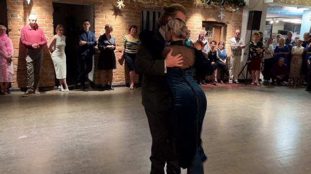 UNA NOCHE. МАКС ИЗВЕКОВ и КАТЕРИНА ЗАК (3/5) 03/01/23 смотреть онлайн