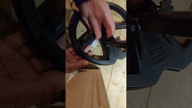 Очень хорошая приблуда для зарядки катушки Xp Deus.
