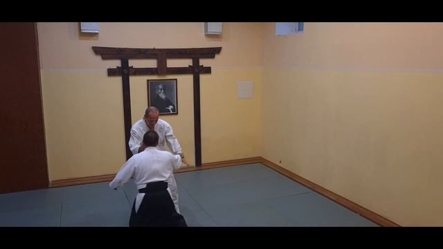 Тренировка по айкидо жарким летним вечером