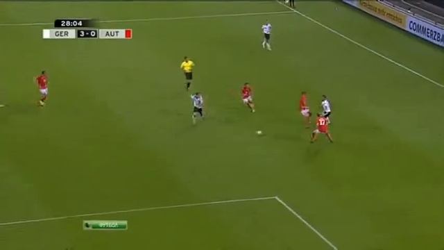 Самый мощный удар в футболе 201 кмч смотреть онлайн