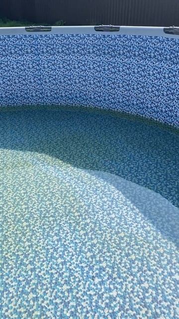 Откачиваем бассейн дренажным насосом #бассейн #бассей смотреть онлайн