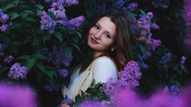 ГЕННАДИЙ КАМЕННЫЙ - СЛАДКИМ ЗАПАХОМ СИРЕНИ - Монтаж Татьяны Ситниковой