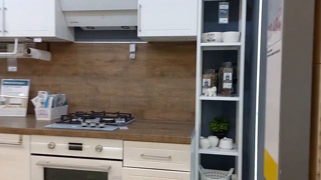 Обзор кухонь из Леруа. Увидела ещё вариант гардеробно? смотреть онлайн