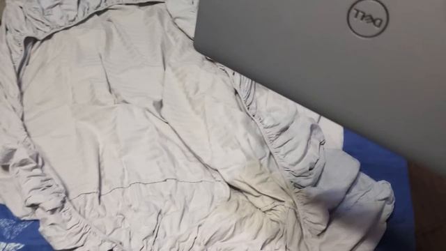 Как сложить простынь с резинкой. смотреть онлайн