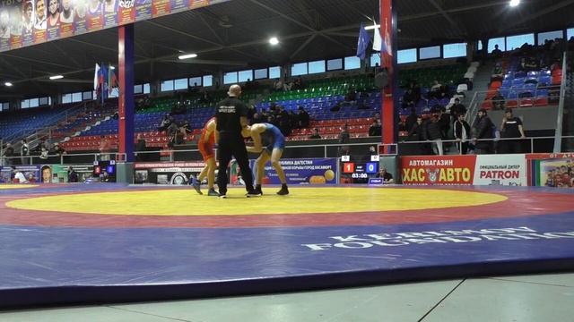 Карим Салахбеков (Дагестан) - Амир Люев (КБР) смотреть онлайн