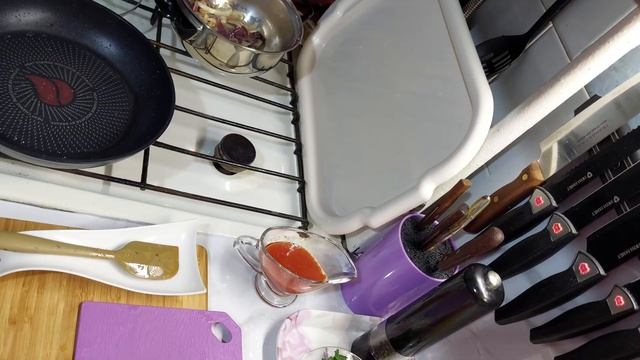 Баклажаны с овощами на луковой подушке, по Иранский