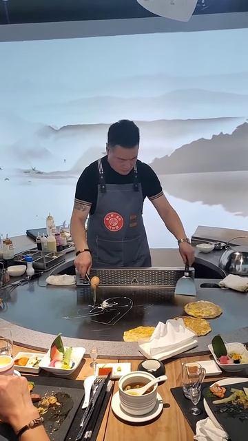 AO7-6ZlP9v4 - Lifestyle Beautiful Train Teppanyaki street food,restaurant,BBQ,Pub street#Short#Short