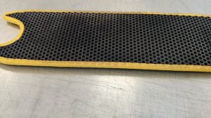 Эва коврик для электро самоката, черный с желтой окант