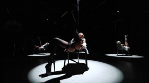 Танец со стулом