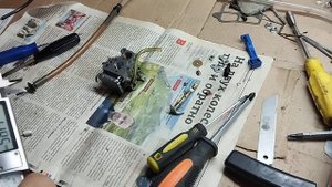 Husqvarna 236 глохнет при нажатии на курок