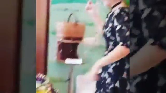 Танец цыплёнок 😍 смотреть онлайн