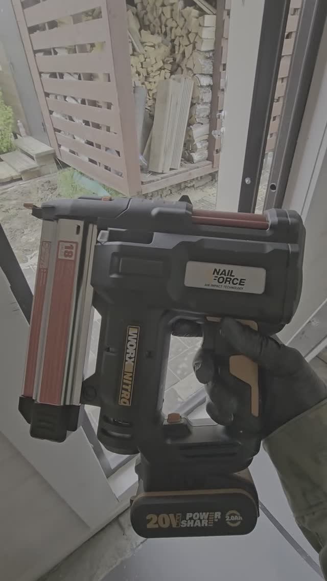 Аккумуляторный степлер  WORX.