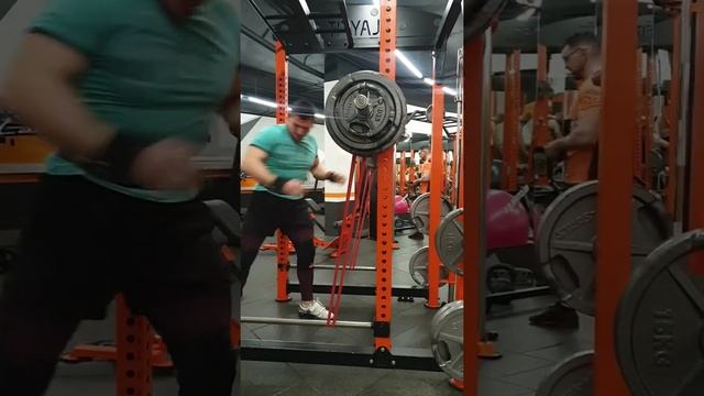 Присед на ящик 235*2, тяга с плинтов в сумо 250*2 смотреть онлайн