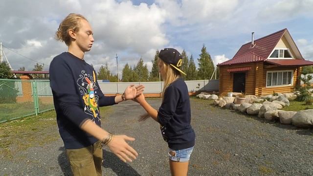 Greeting Friends VS Best Friends #1 ( VINE ) / Приветствие Друзей VS Лучших друзей ( ВАЙН ) смотреть онлайн