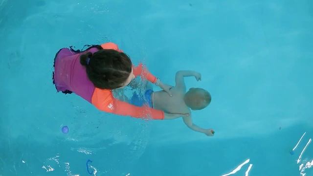 Грудничковое плавание в Ульяновске | АкваДар Центр (о бассейне) смотреть онлайн